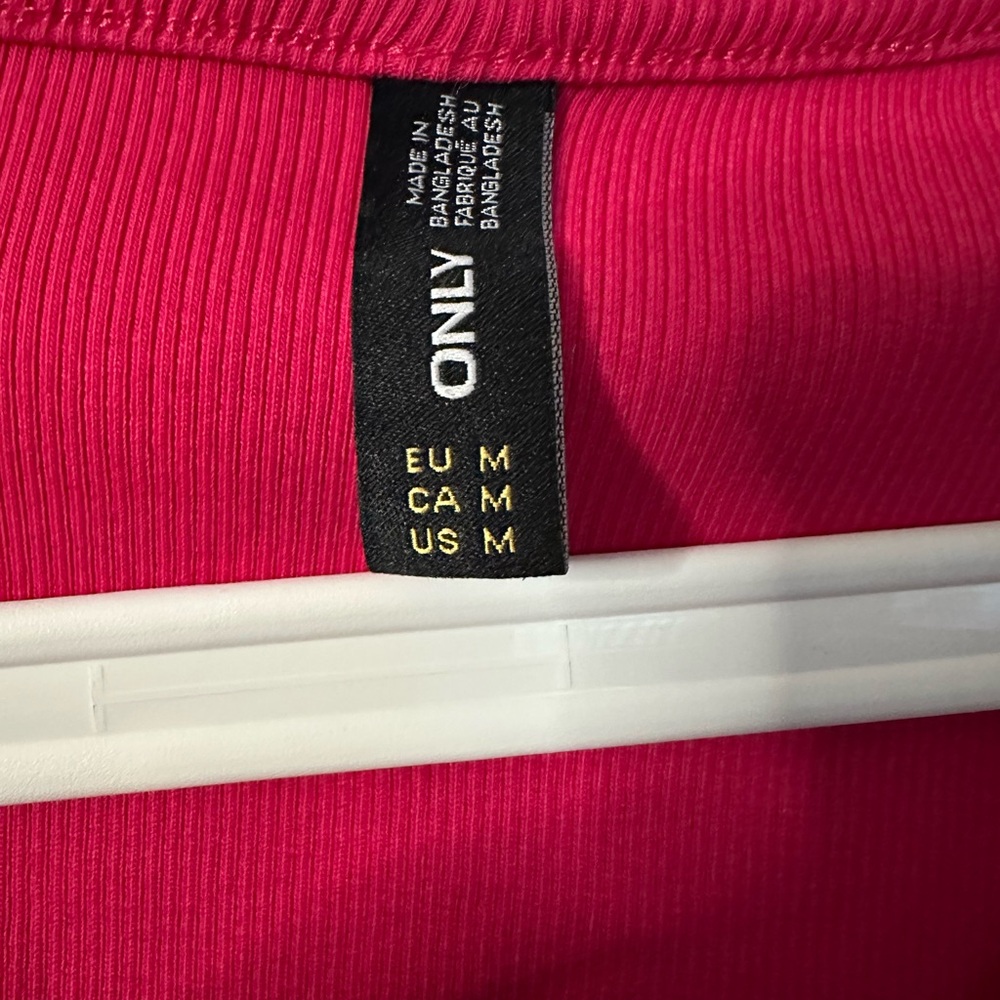 Only Red Ruched Crop Top - Picture 4 of 4